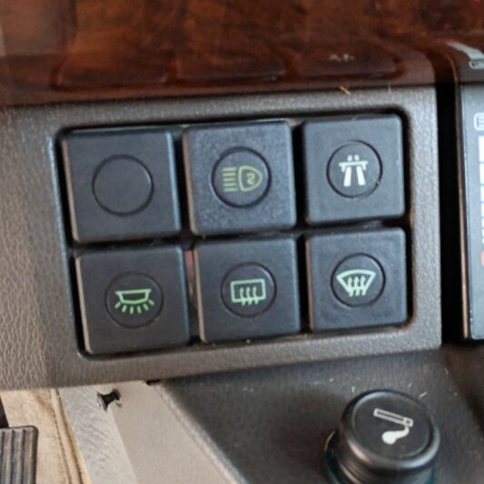 1991 Range Rover Classic auxiliary (fog) light switch replacement
