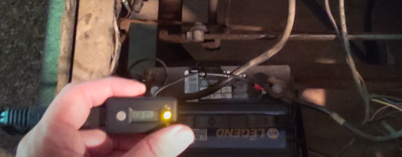 Battery Tender Voltage Indictator