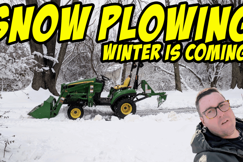Plowing Snow for the Cars – John Deere 1023E in Action! Winter is coming!
